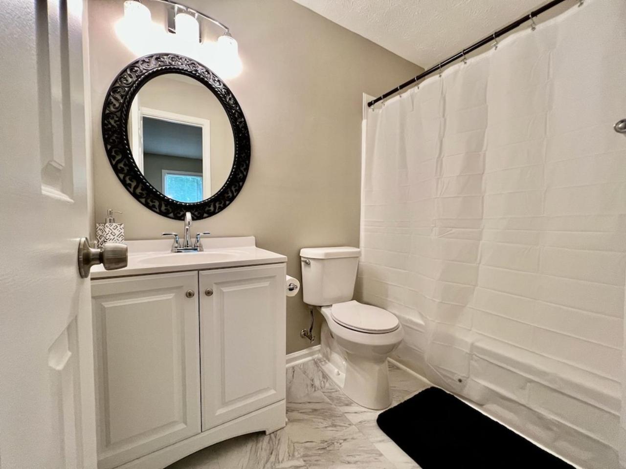Ecstatic Town Home In ストーン・マウンテン エクステリア 写真