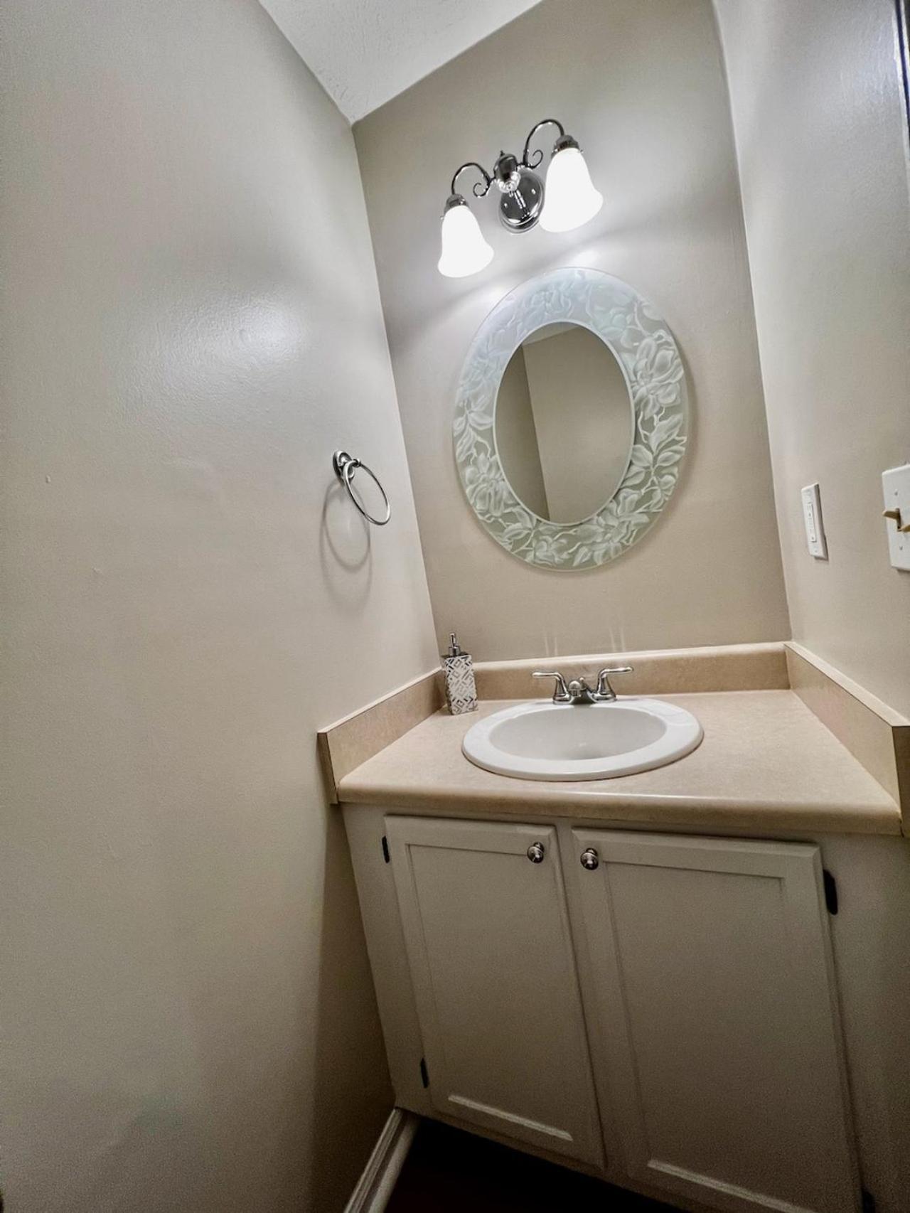 Ecstatic Town Home In ストーン・マウンテン エクステリア 写真
