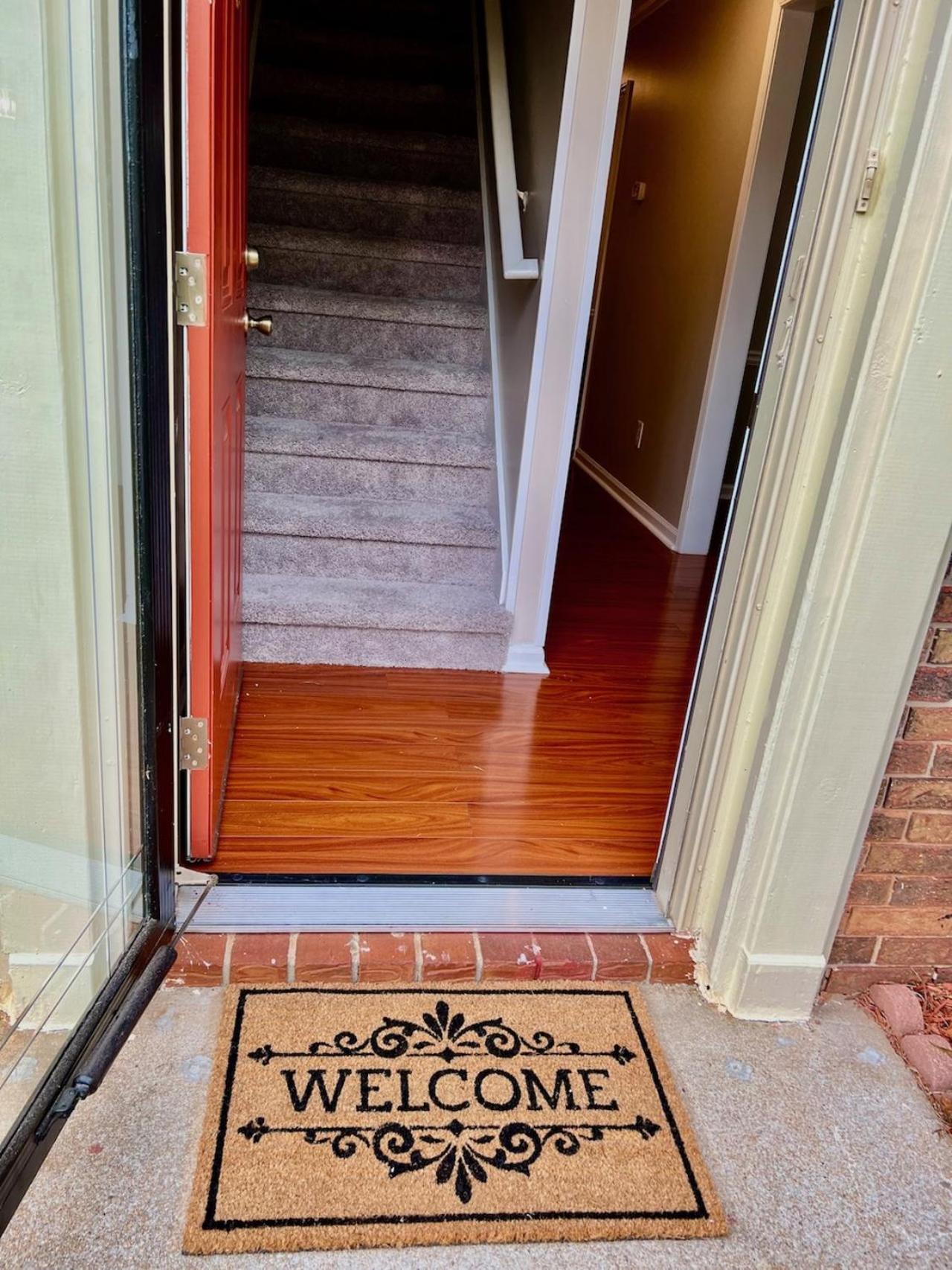 Ecstatic Town Home In ストーン・マウンテン エクステリア 写真